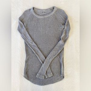 Lululemon Retired Grey Knit Crewneck Slim fit Sweater
